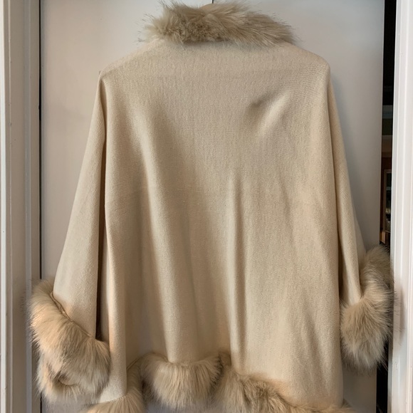 Women’s beige sweater - Picture 2 of 2